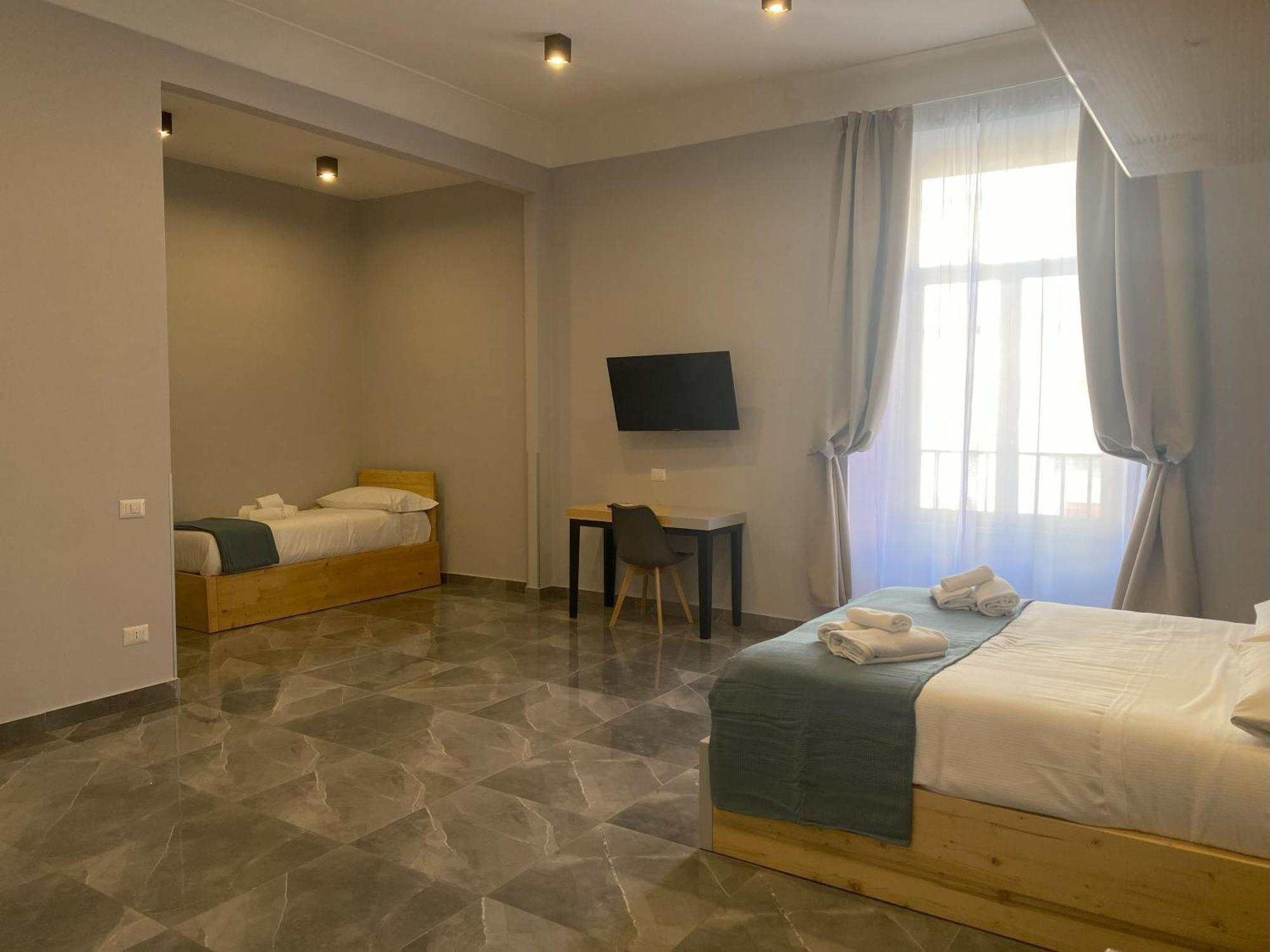 Be Italian Flat Sanfelice Affittacamere *
